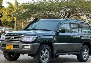 Toyota Land Cruiser 2001 Black
