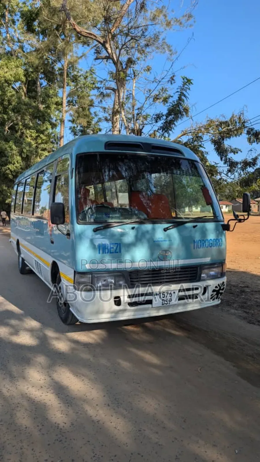 Toyota Coaster 2000 Beige