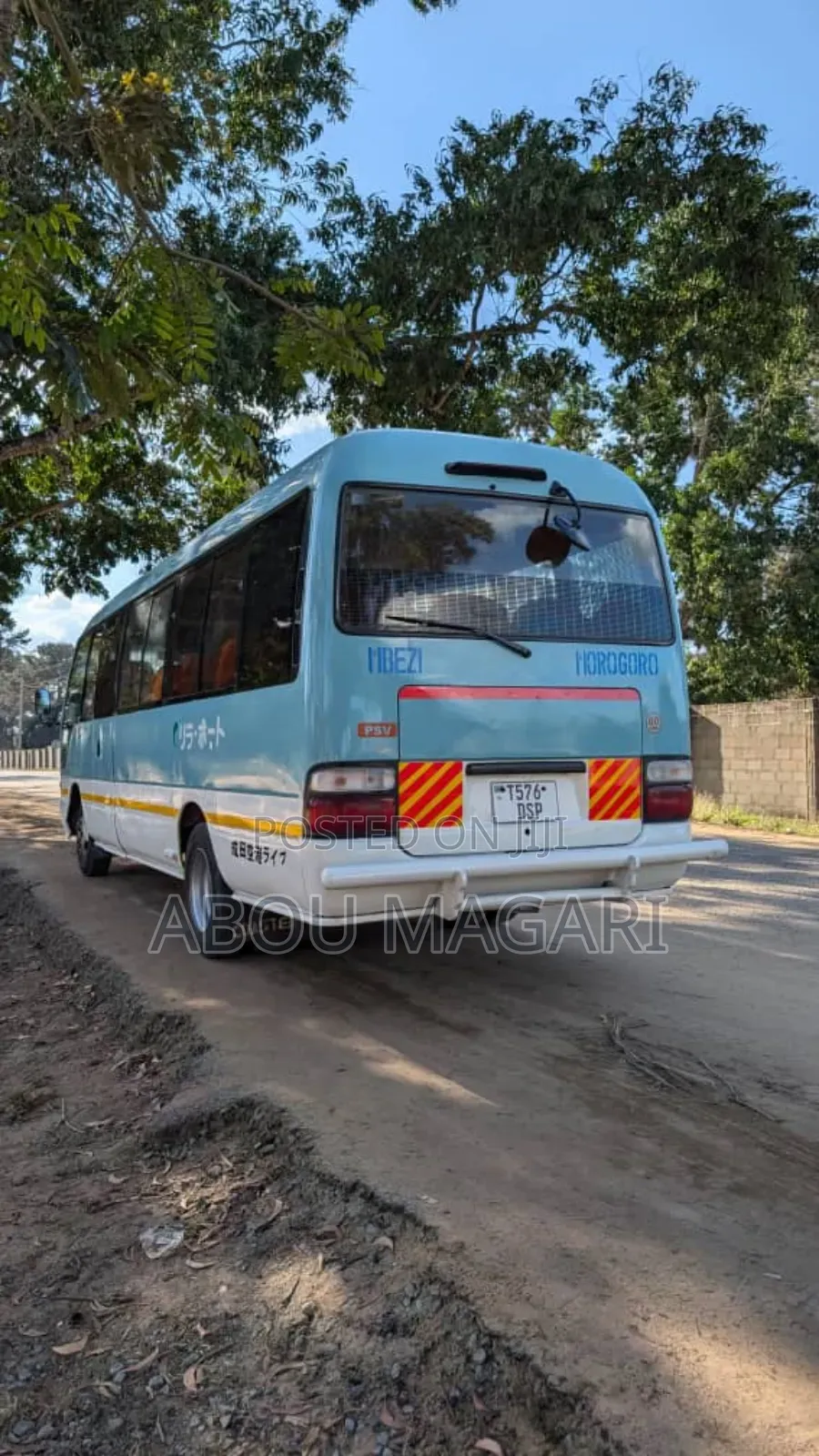 Toyota Coaster 2000 Beige