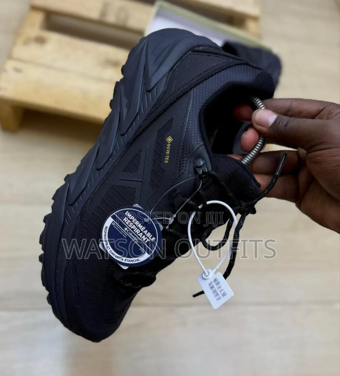 Men's Shoe Sneakers or Viatu or Raba Classically Top Top and Business