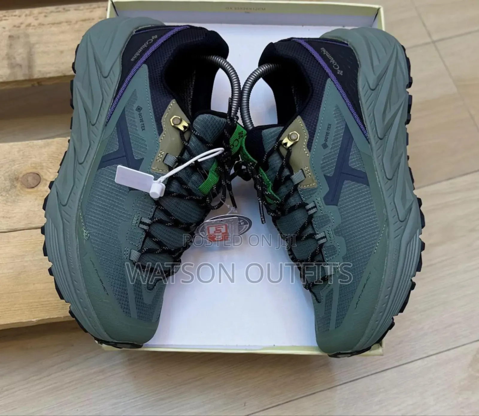 Men's Shoe Sneakers or Viatu or Raba Classically Top Top and Business