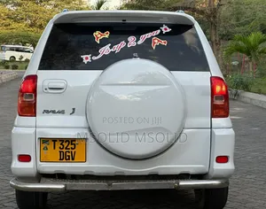 Toyota RAV4 2004 White