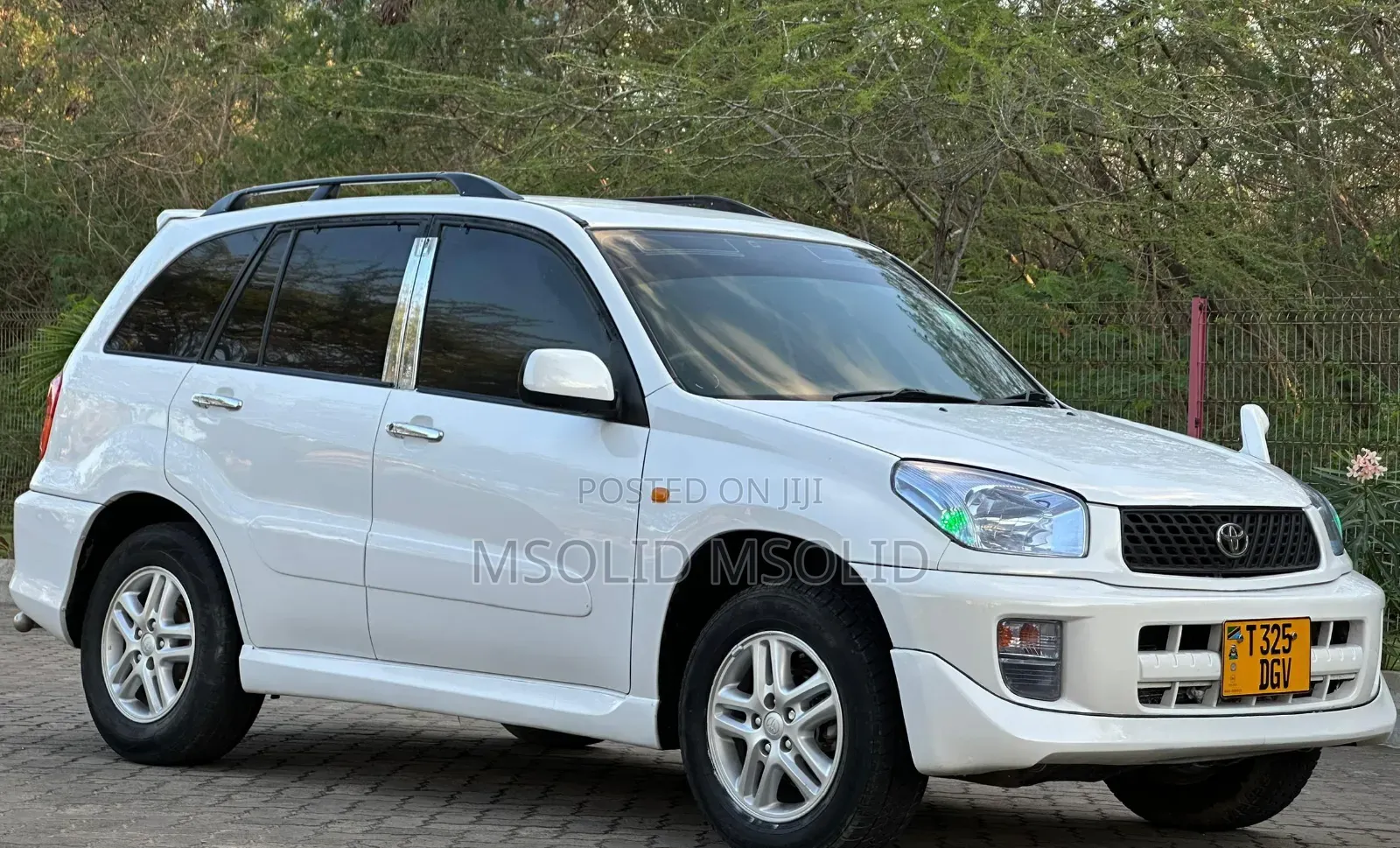 Toyota RAV4 2004 White