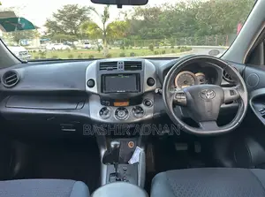 Toyota Vanguard 2010 Teal