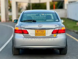 Toyota Premio 2010 Silver