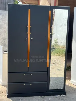 Kabati La Nguo