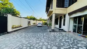 4bdrm House in Ada Estate for rent