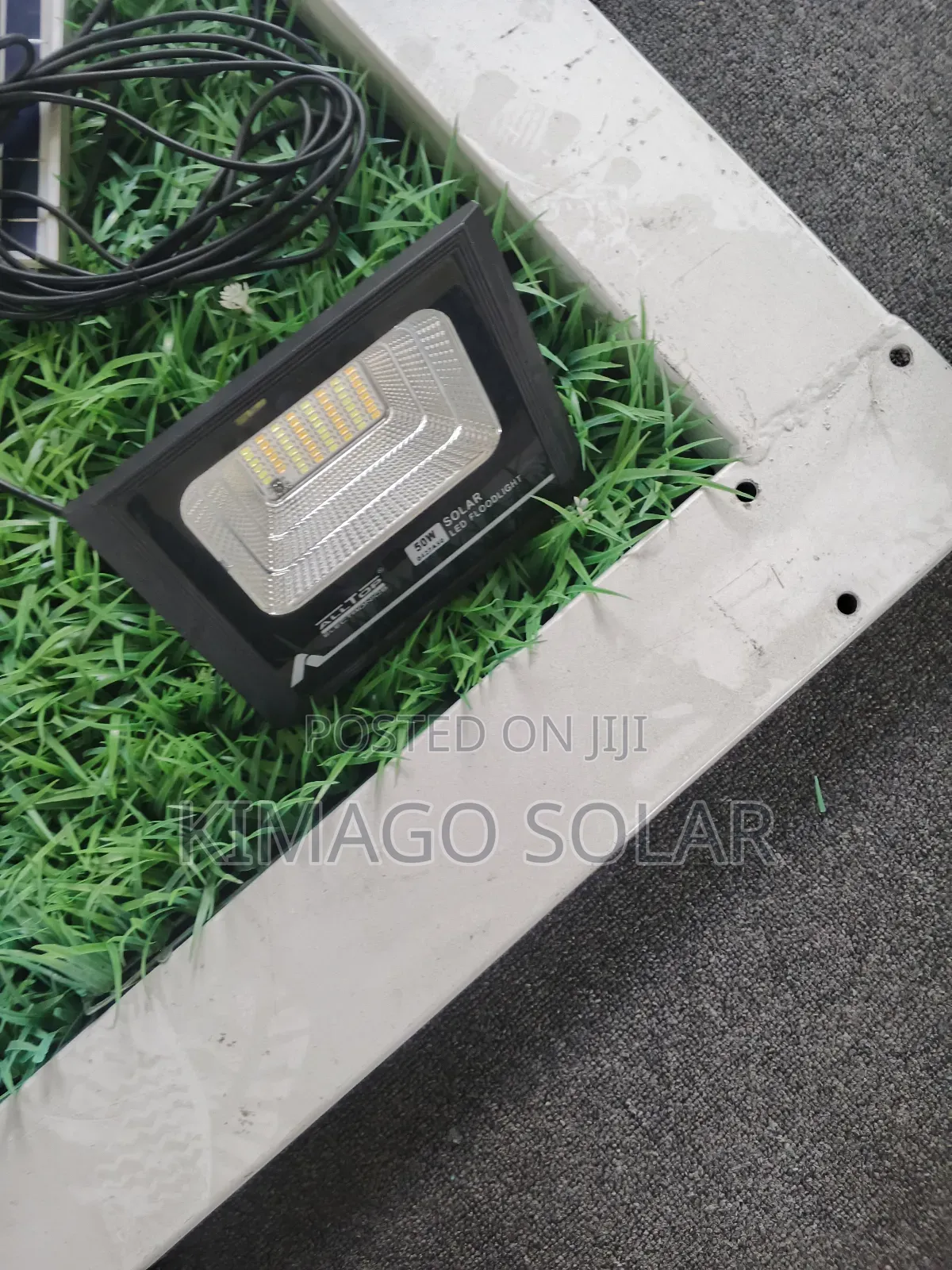 Taa Ya Solar 50w Fence Na Gate Zako Ziangaze