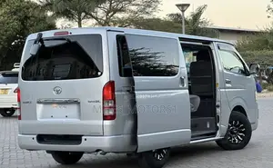 Toyota HiAce 2005 Silver