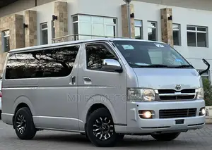 Toyota HiAce 2005 Silver