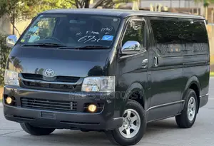 Toyota HiAce 2005 Black