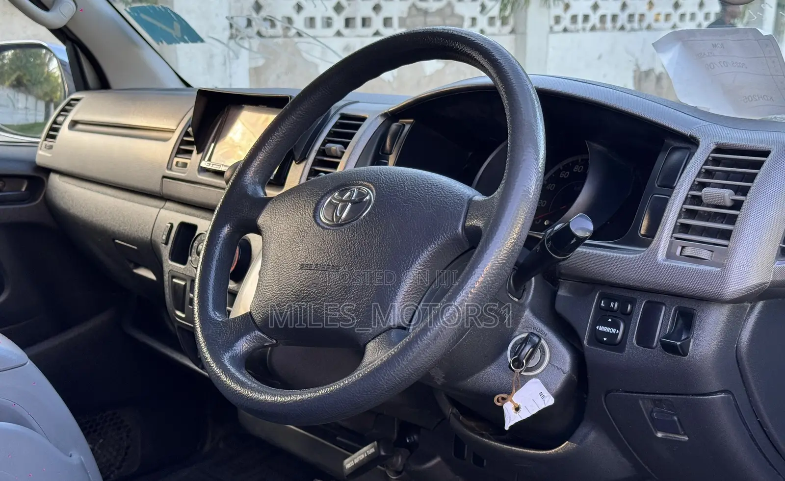 Toyota HiAce 2005 Black