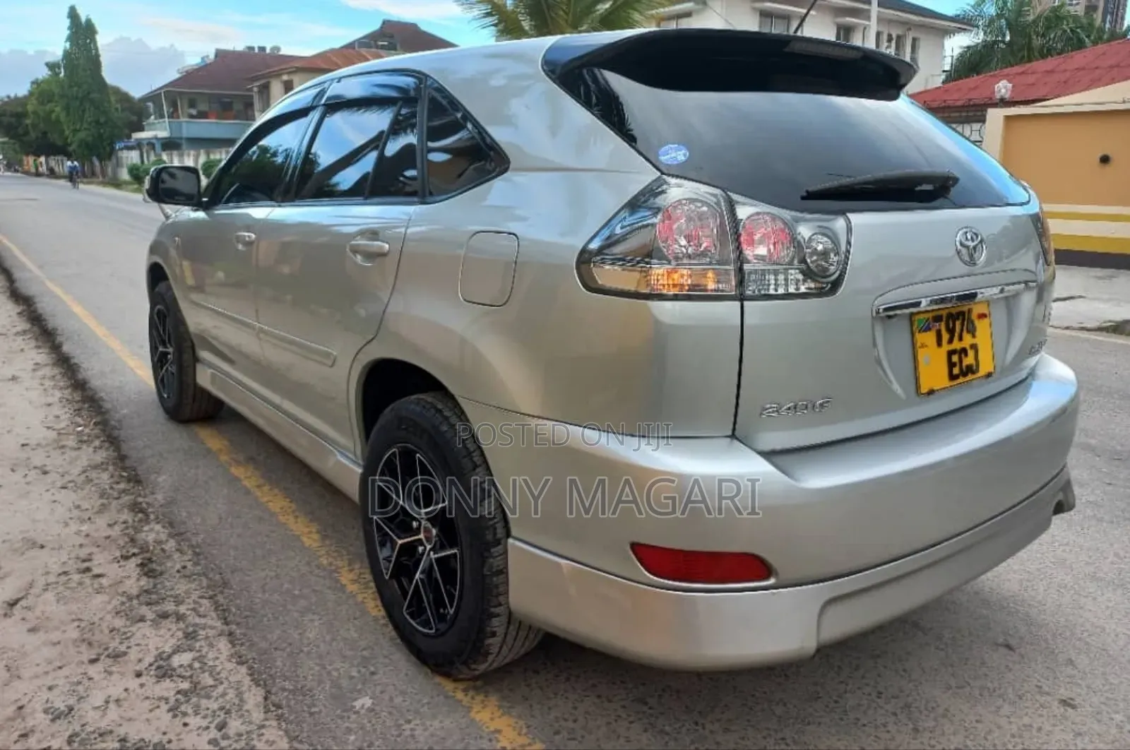 Toyota Harrier 2005 Silver