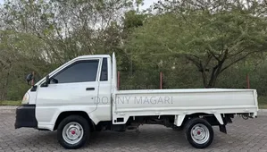 Toyota Lite-Ace 2005 White