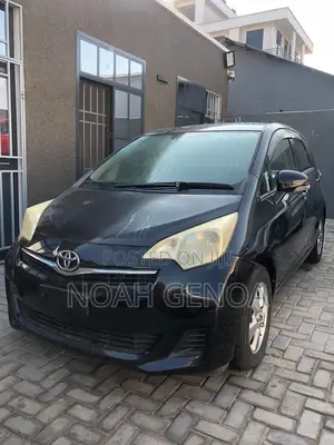 Toyota Ractis 1.5 AWD 2011 Black