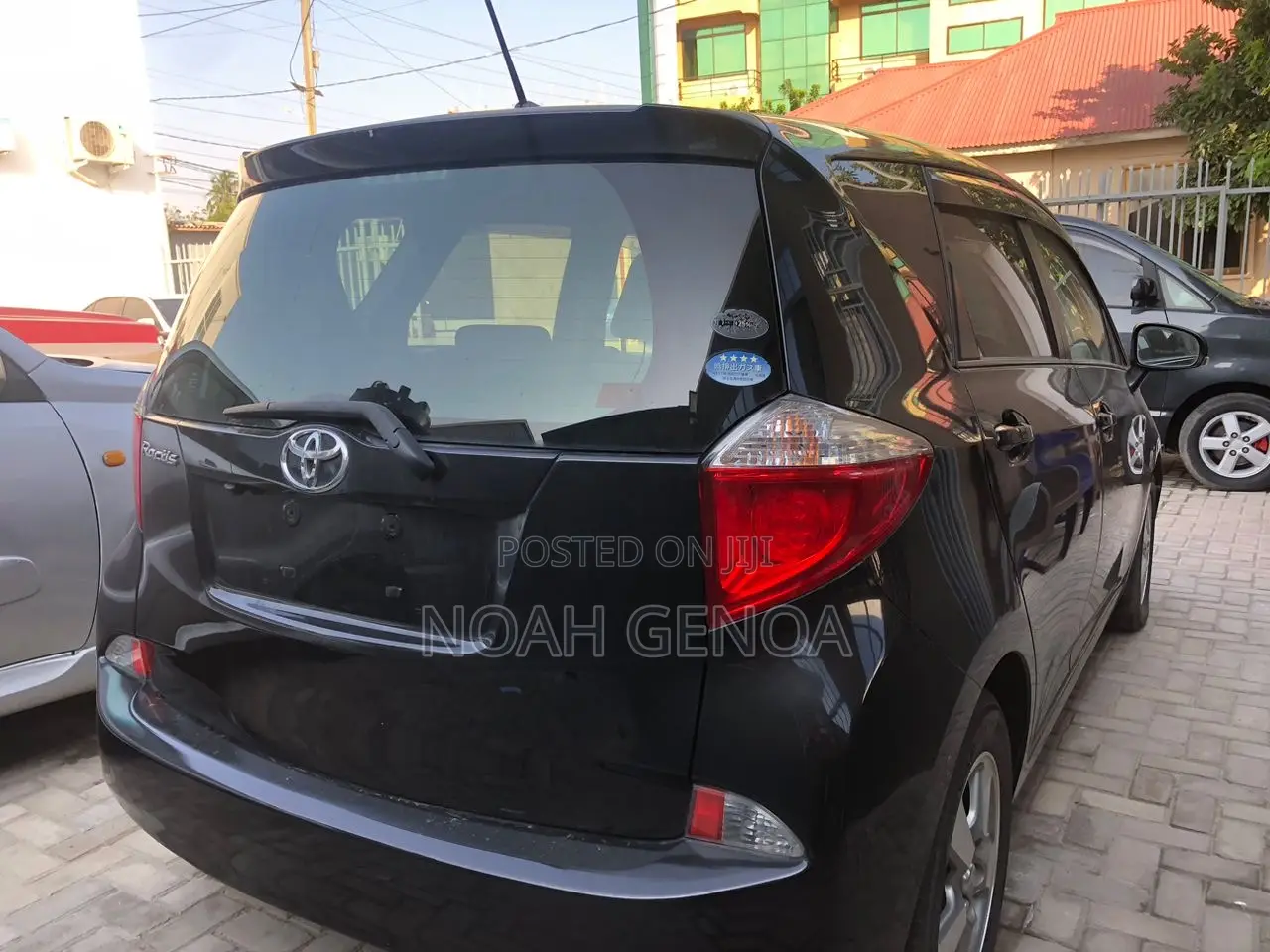 Toyota Ractis 1.5 AWD 2011 Black