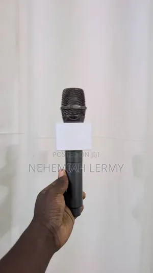 Microphone + Logo Box