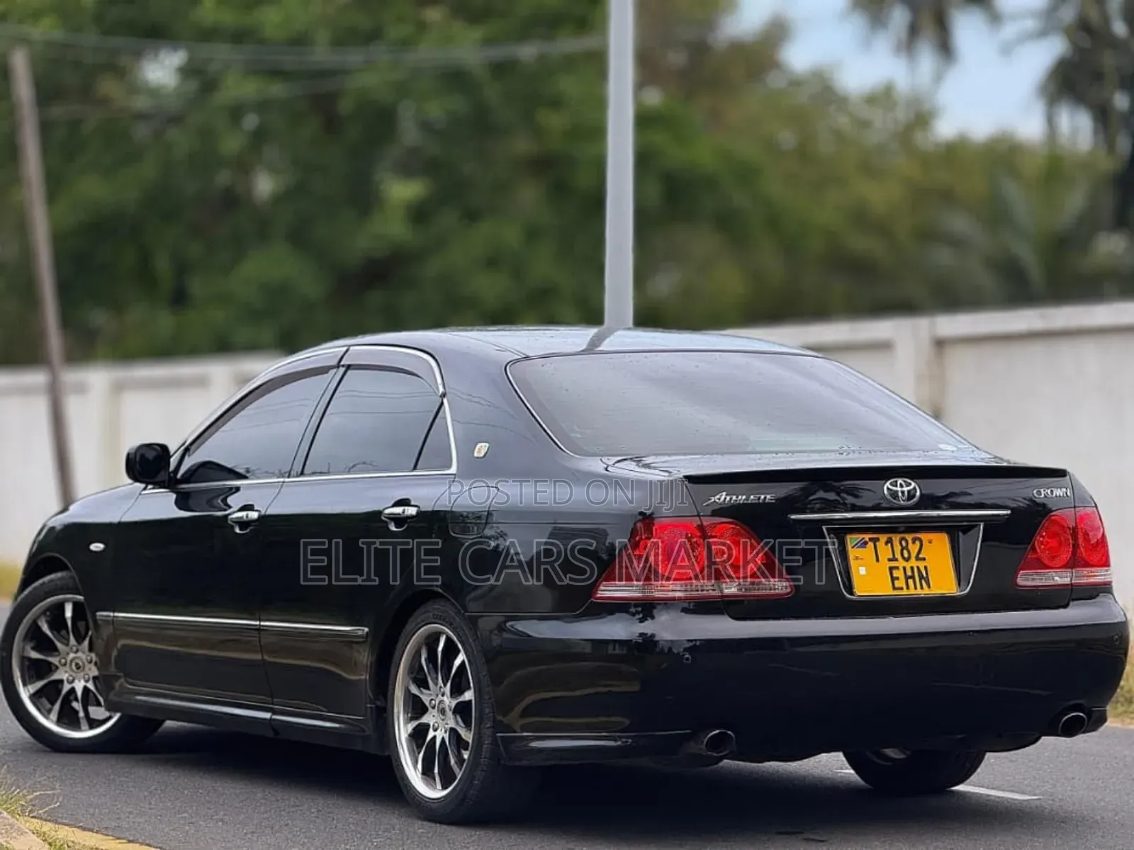 Toyota Crown Royale 2005 Black