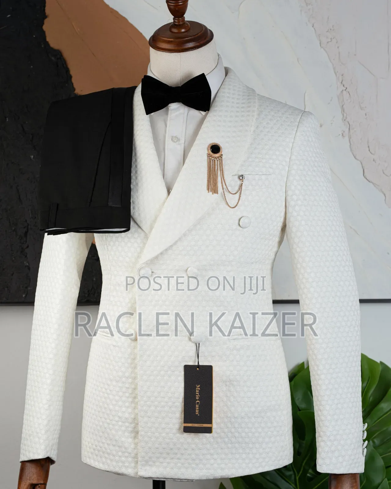 White Double-Breasted Suits for Weddings