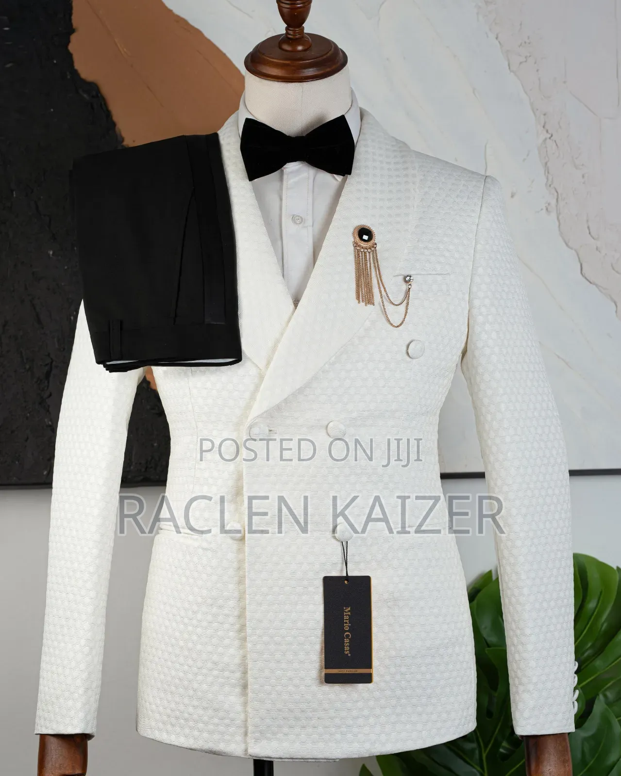 White Double-Breasted Suits for Weddings