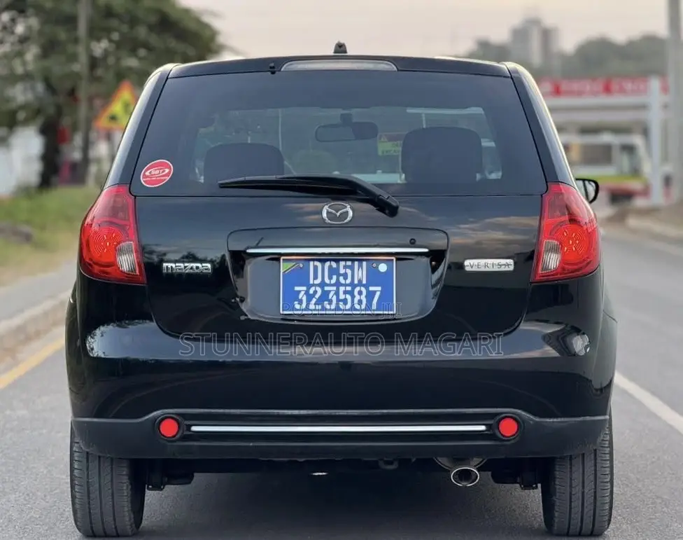 Mazda Verisa 2009 Black