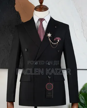 Six Buttons Black Gentlemen Suits