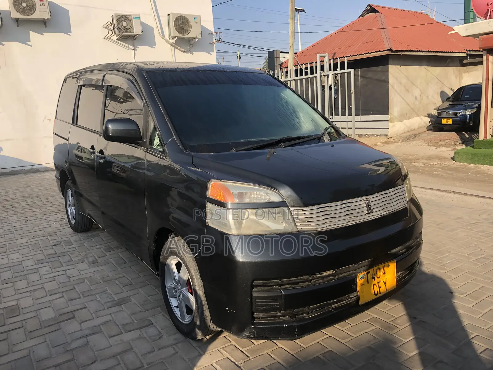Toyota Noah 2006 Black