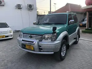 Toyota Land Cruiser Prado 2001 Green