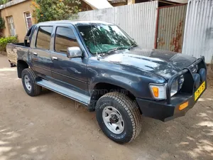 Toyota Hilux 2.5 D-4D 2007 Gray