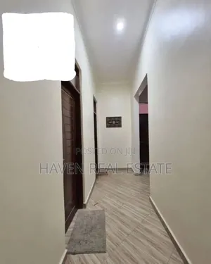 7bdrm House in Mikocheni for sale