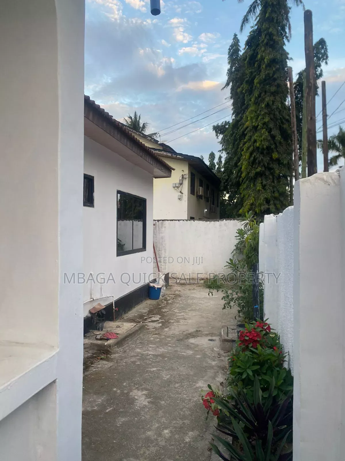 3bdrm House in Mikocheni for rent