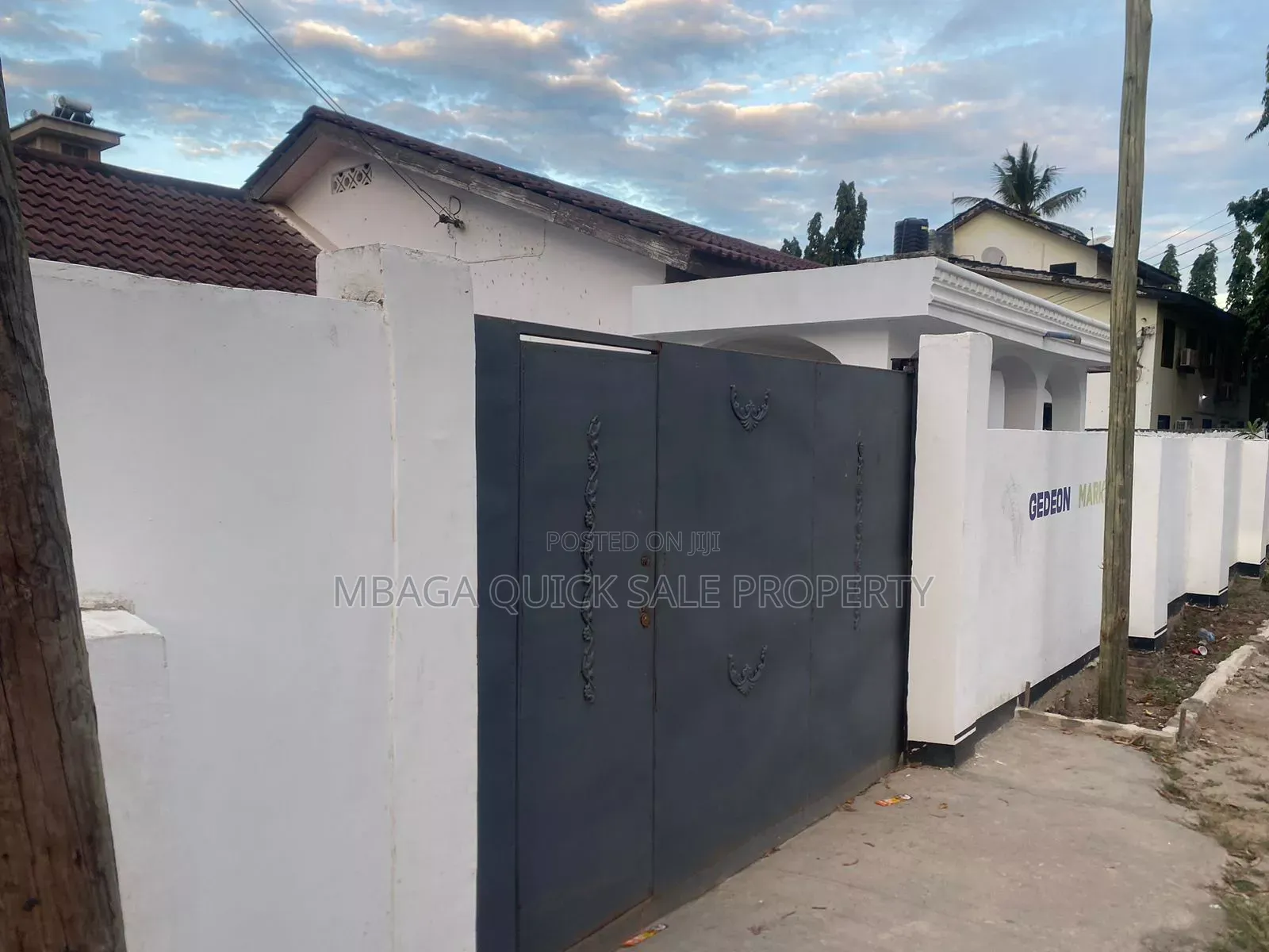 3bdrm House in Mikocheni for rent