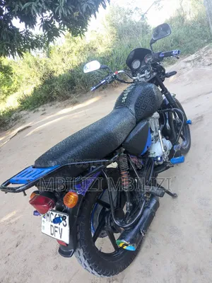 Bajaj Boxer X125 2024 Black
