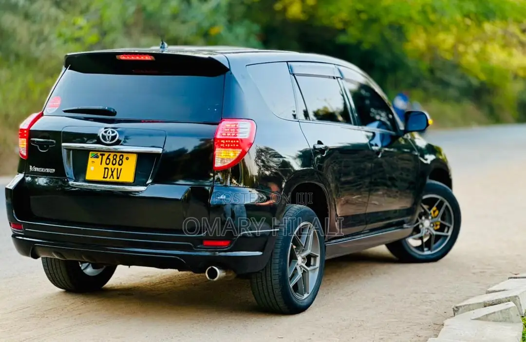 Toyota Vanguard 2007 Black