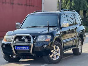 Mitsubishi Pajero 3.2 DI-D Elegance Long Automatic 2005 Black