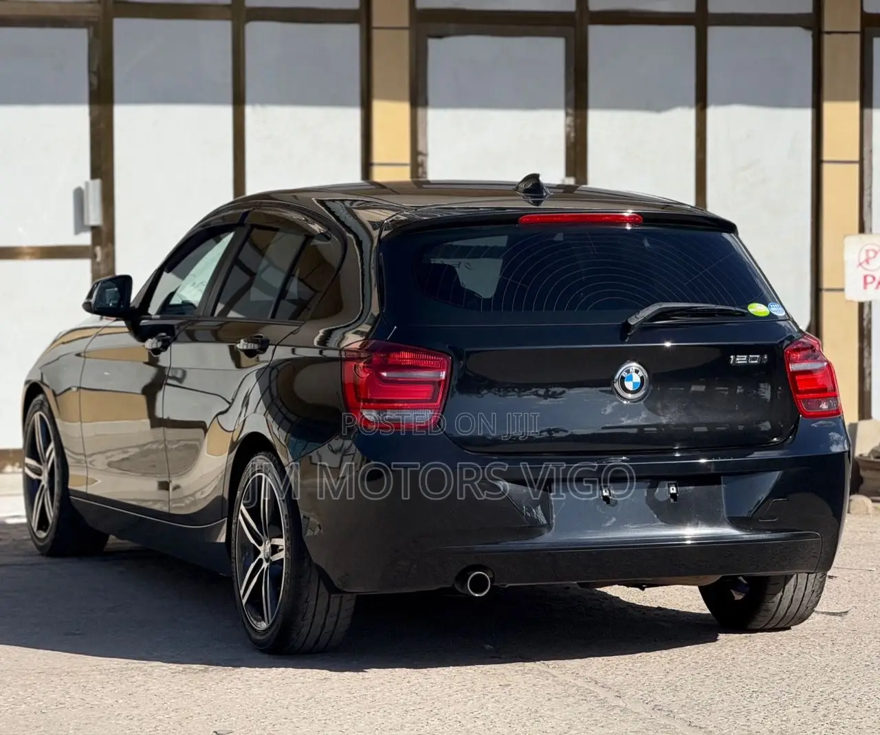 BMW 1 Series 2011 Black