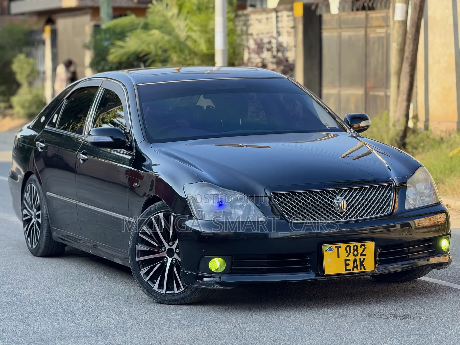 Toyota Crown 2005 Black