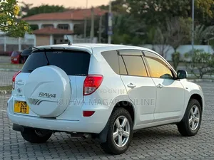 Toyota RAV4 2008 White