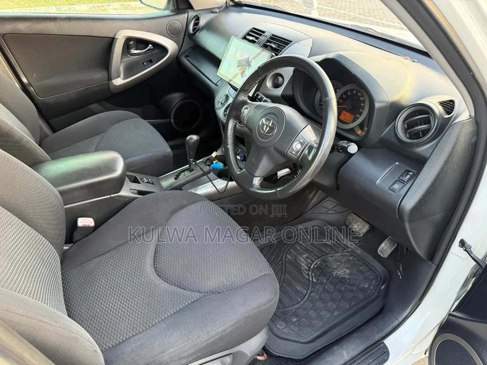 Toyota RAV4 2008 White