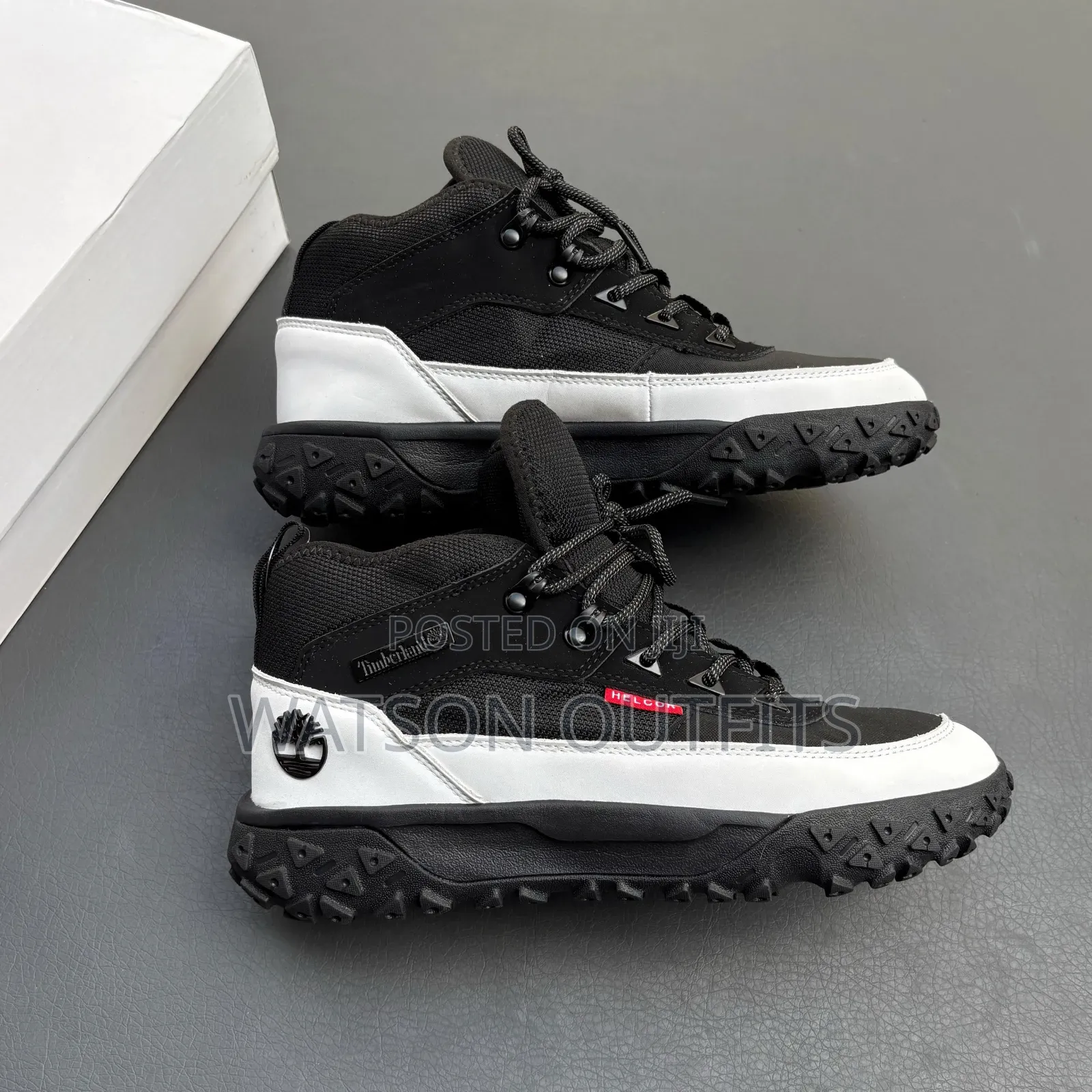 Men's Boot Sneakers or Shoes Completely Providing Stylish Wear
