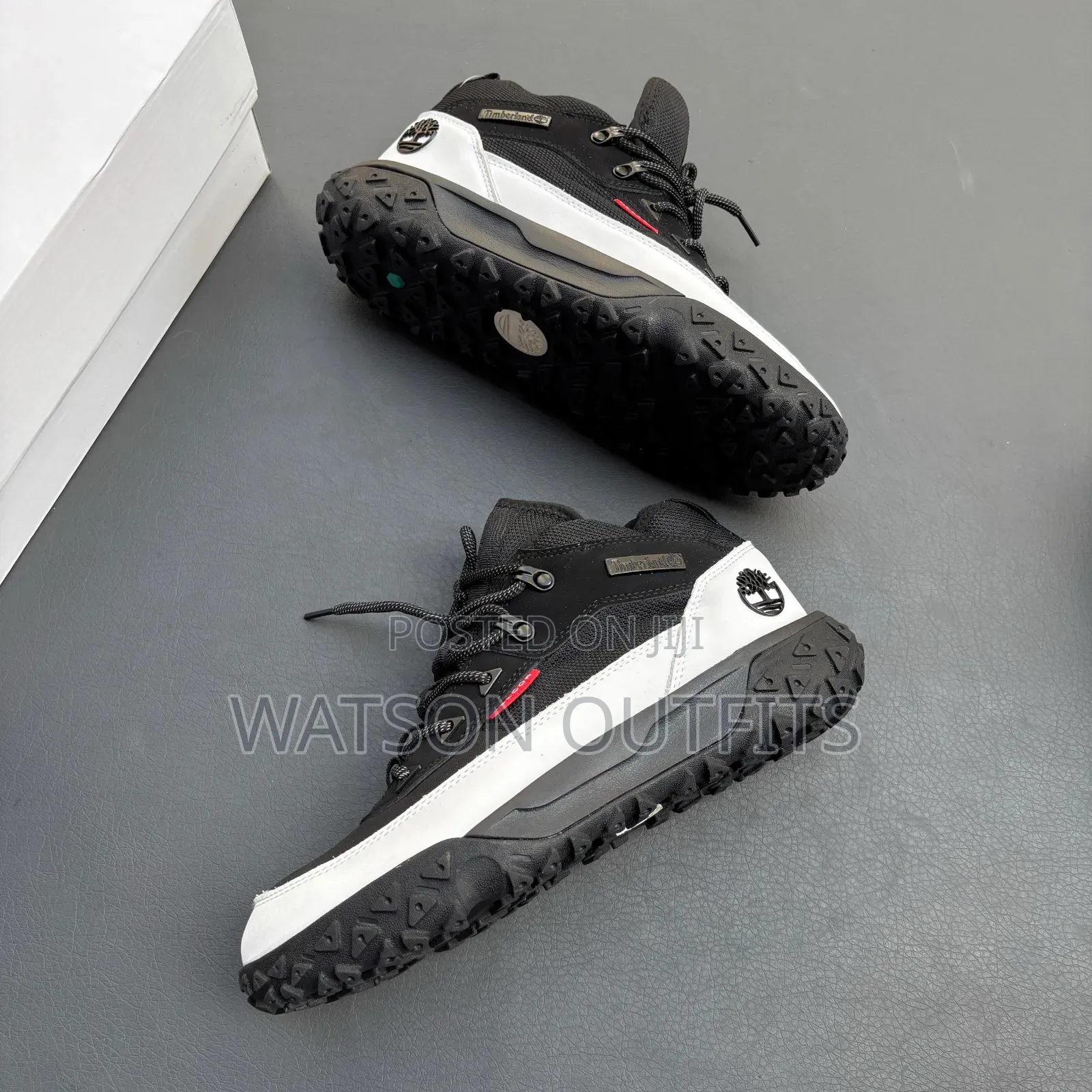 Men's Boot Sneakers or Shoes Completely Providing Stylish Wear