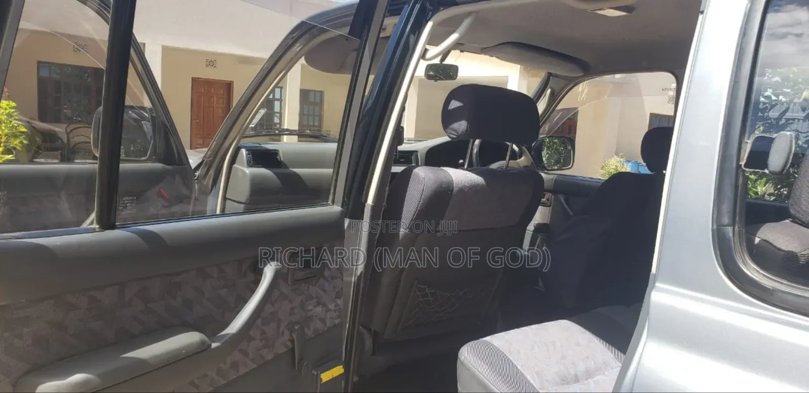 Toyota Land Cruiser 1995 Gray