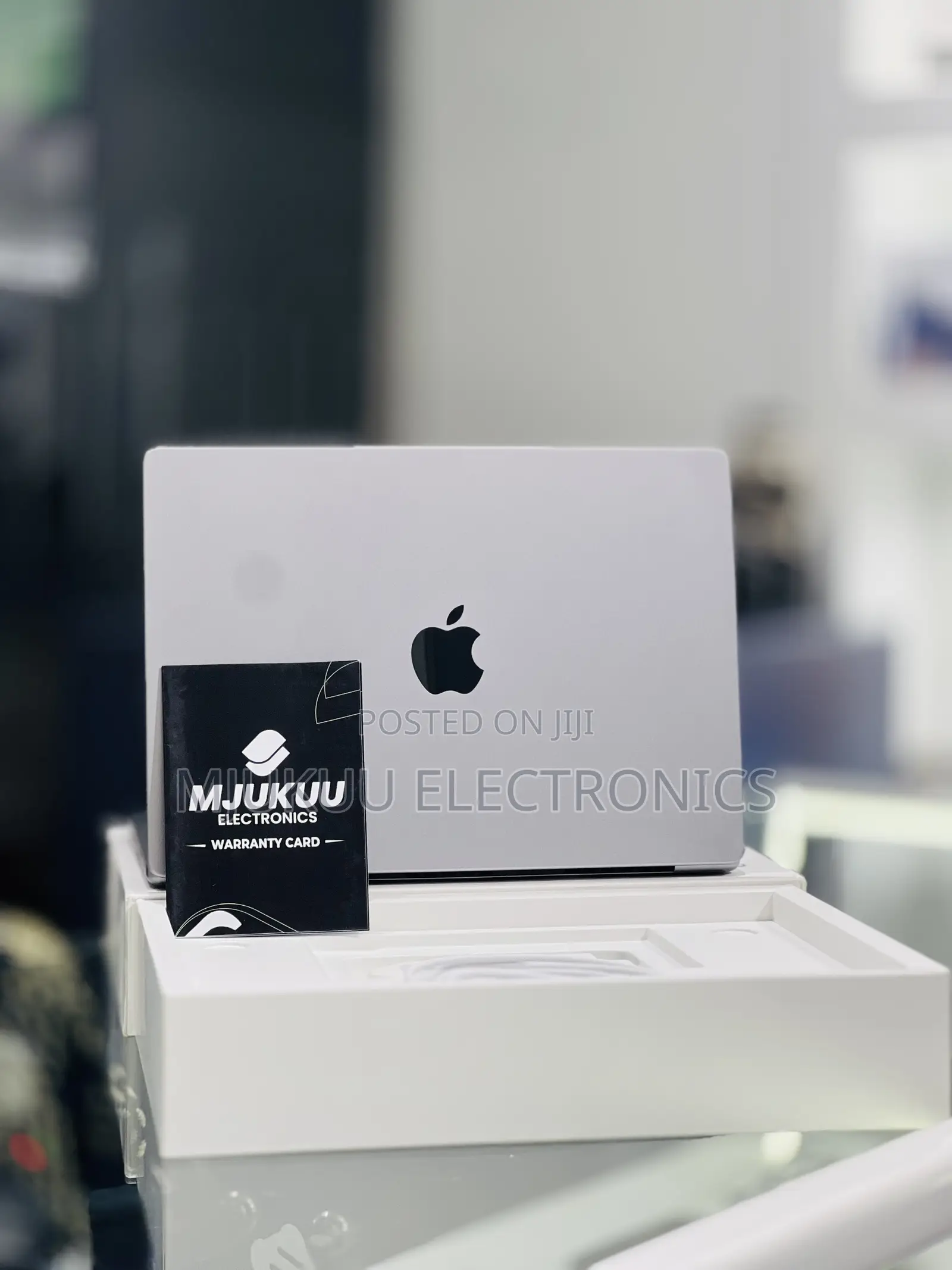 Laptop Apple MacBook Pro 2021 M1 16GB Apple M1 Pro SSD 1T