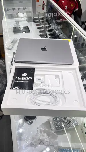 Laptop Apple MacBook Pro 2021 M1 16GB Apple M1 Pro SSD 1T