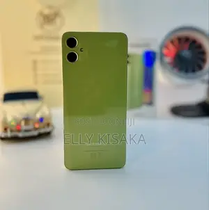 New Samsung Galaxy A05 64 GB Green