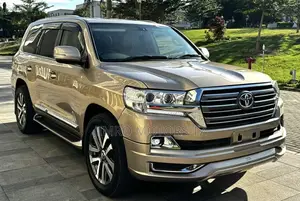 Toyota Land Cruiser 2013 Gold