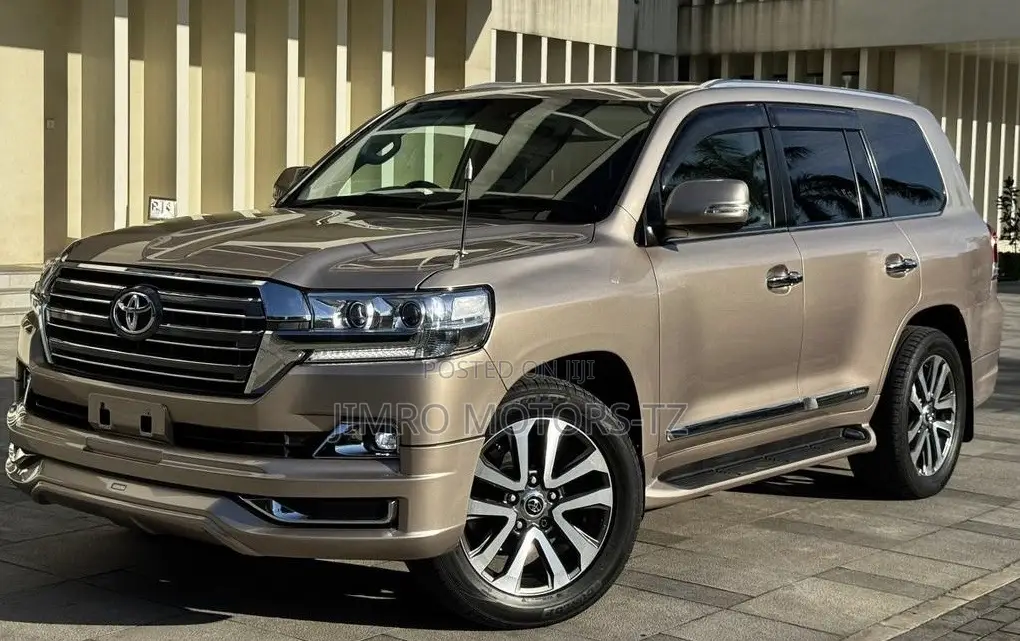 Toyota Land Cruiser 2013 Gold