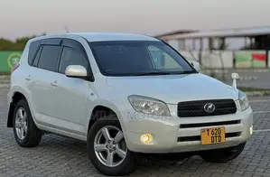 Toyota RAV4 2008 White