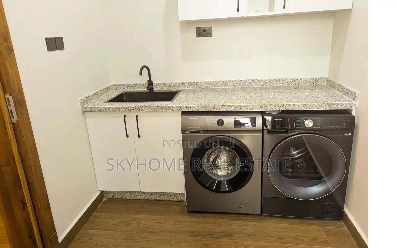 Furnished 5bdrm Villa in Skyhome Realestate, Masaki for rent