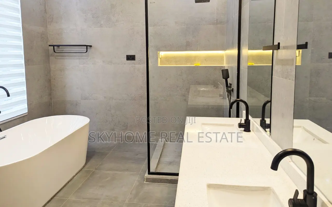 Furnished 5bdrm Villa in Skyhome Realestate, Masaki for rent